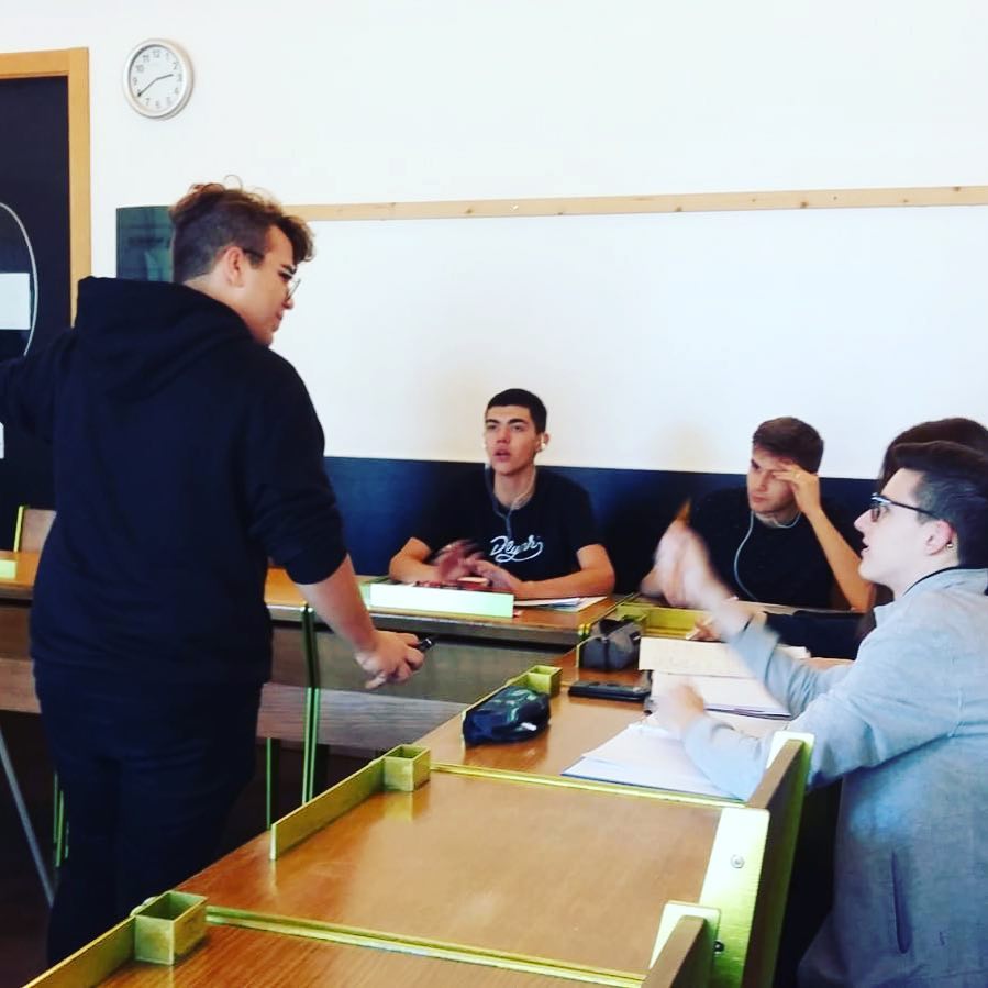 PEER EDUCATION IN COMETA