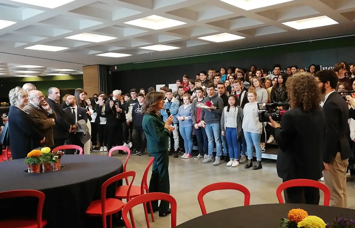 La Presidente del Senato in visita in Cometa