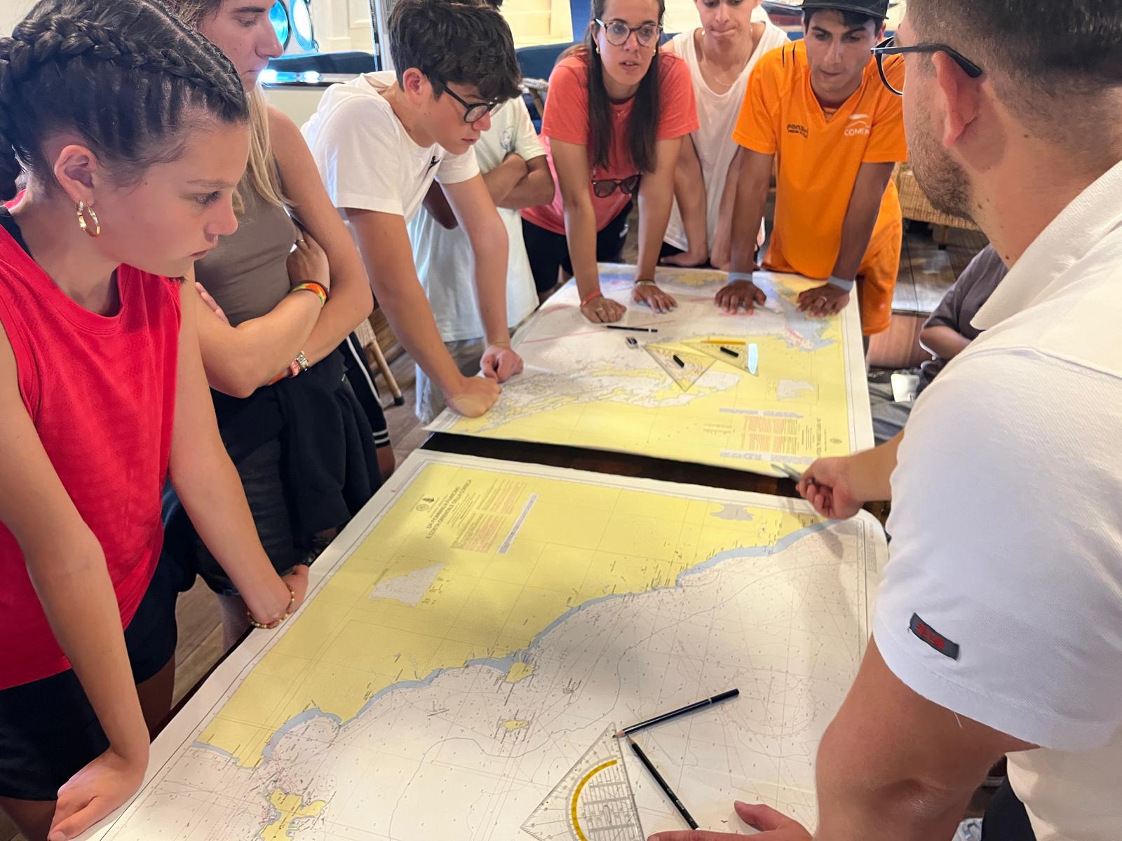 CINQUE GIORNI SU NAVE ITALIA PER RIACCENDERE IL DESIDERIO DI CONOSCENZA: 14 RAGAZZI DI COMETA A SCUOLA DI VITA TRA LE ONDE DEL MARE 18 Cometa - CINQUE GIORNI SU NAVE ITALIA PER RIACCENDERE IL DESIDERIO DI CONOSCENZA: 14 RAGAZZI DI COMETA A SCUOLA DI VITA TRA LE ONDE DEL MARE 17