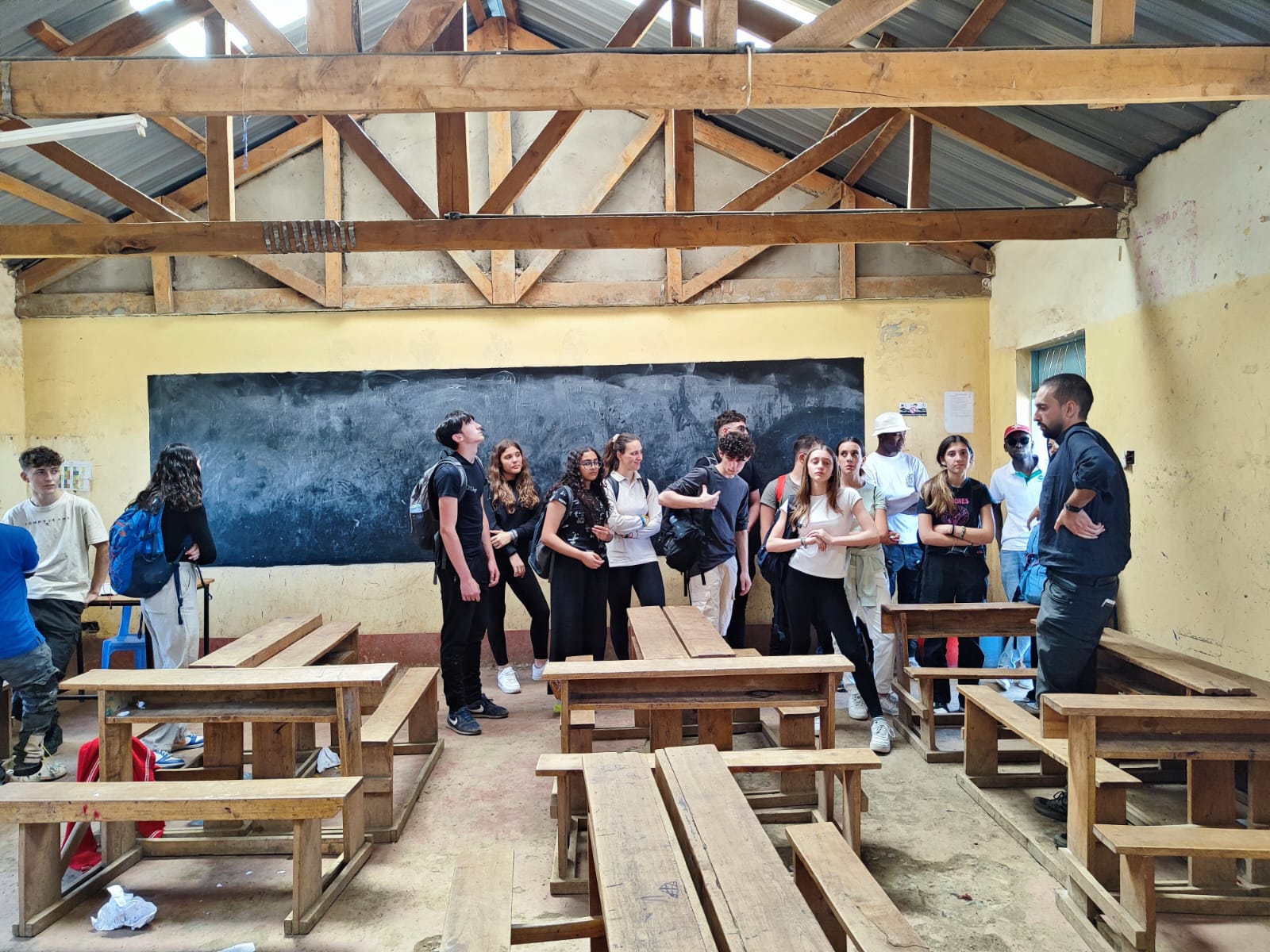 A SCUOLA DI SOLIDARIETÀ: DAL VOLONTARIATO IN AFRICA UNO SPUNTO PER LA RIPARTENZA 4 Cometa - A SCUOLA DI SOLIDARIETÀ: DAL VOLONTARIATO IN AFRICA UNO SPUNTO PER LA RIPARTENZA 3