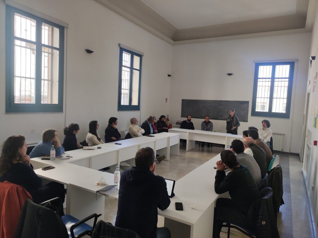 EDU.CARE – Curiamo il presente dei giovani 14 Cometa - EDU.CARE – Curiamo il presente dei giovani 13