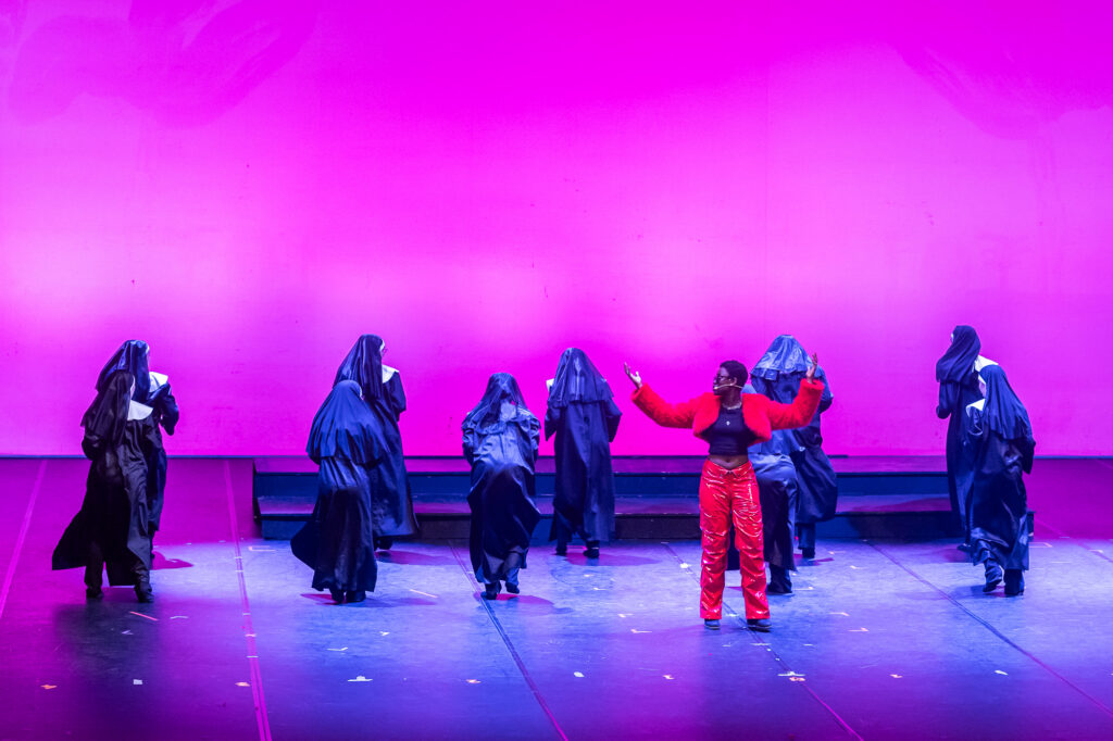 COMETACT AL TEATRO SOCIALE – SODDISFAZIONE E FELICITÀ SUL PALCO 14 Cometa - COMETACT AL TEATRO SOCIALE – SODDISFAZIONE E FELICITÀ SUL PALCO 13