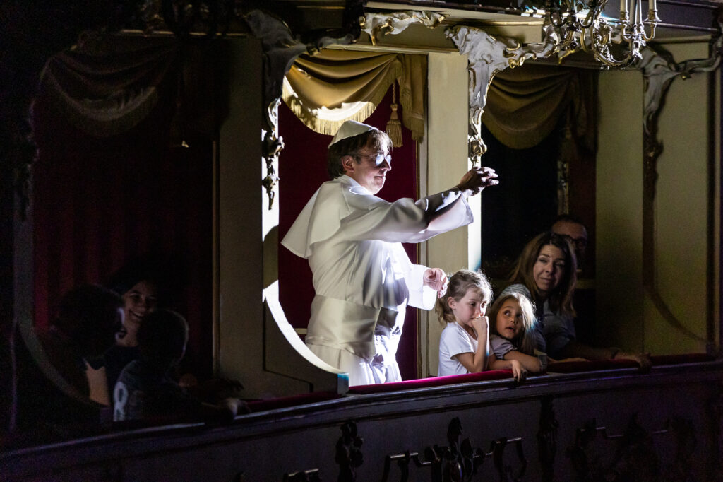 COMETACT AL TEATRO SOCIALE – SODDISFAZIONE E FELICITÀ SUL PALCO 24 Cometa - COMETACT AL TEATRO SOCIALE – SODDISFAZIONE E FELICITÀ SUL PALCO 23