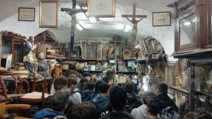 Tre giorni a Napoli: un viaggio educativo e formativo tra storia, tradizioni e vita quotidiana. 6 Cometa - Tre giorni a Napoli: un viaggio educativo e formativo tra storia, tradizioni e vita quotidiana. 5